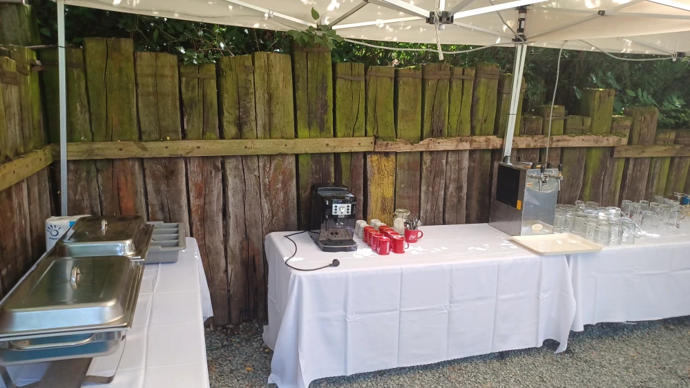 Ubrus - potah bílý